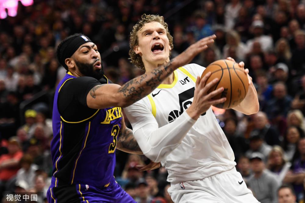 在对手激烈 在对手激烈