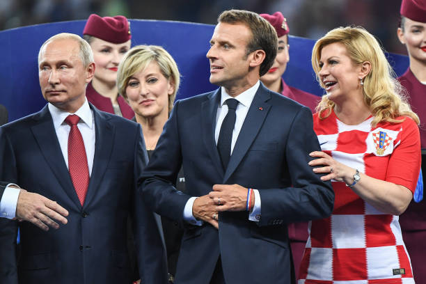 从他身上汲 从他身上汲