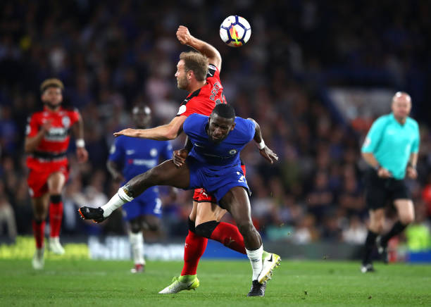 韦尔领衔 韦尔领衔