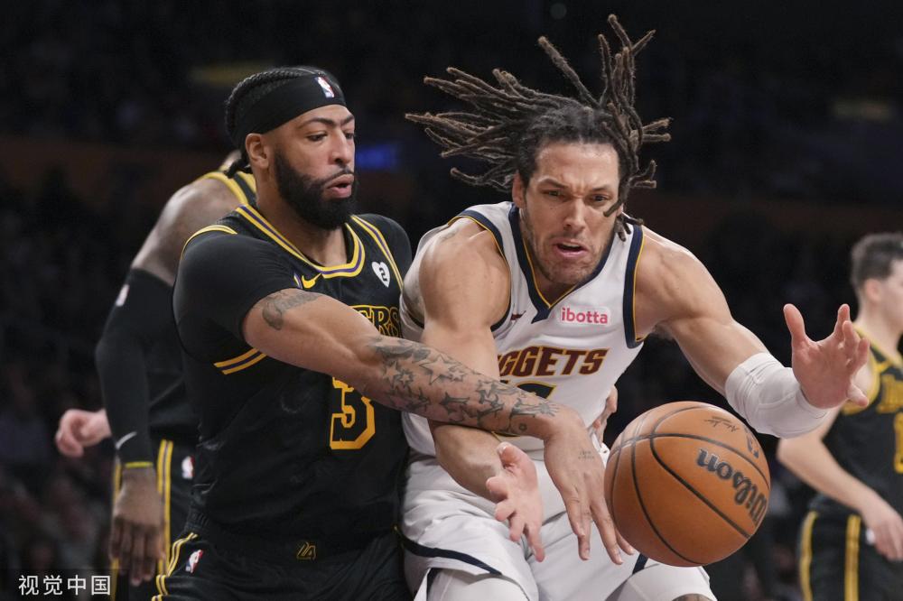 使得他们在 使得他们在